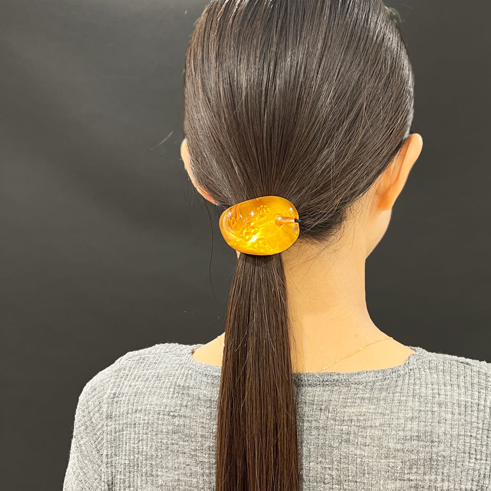 コレットマルーフ スノードーム ラージ ティアドロップ ポニー ヘアゴム クリア アクリリック スノードーム ラージ ティアドロップポニー | THE HAIR