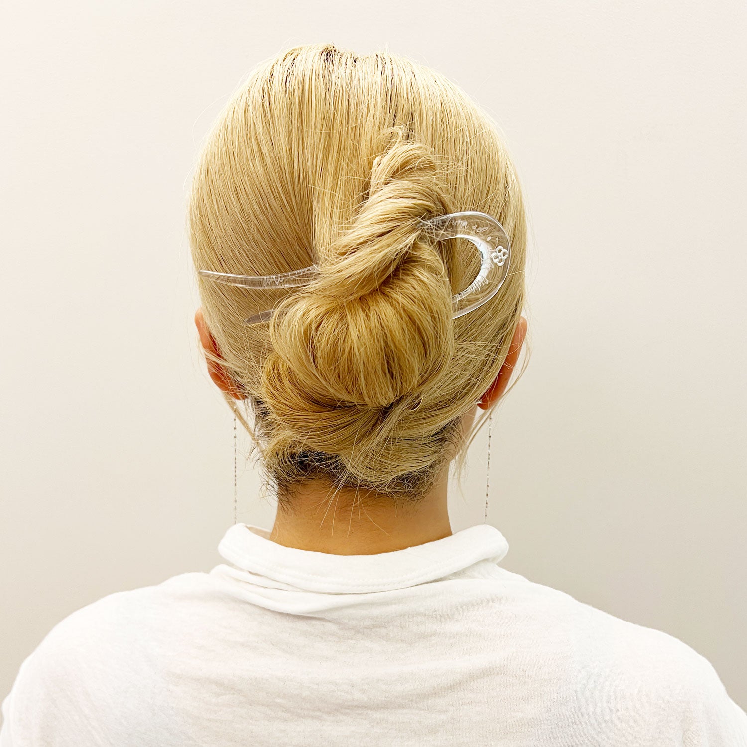 アクリリック スクリプト ヘアピン