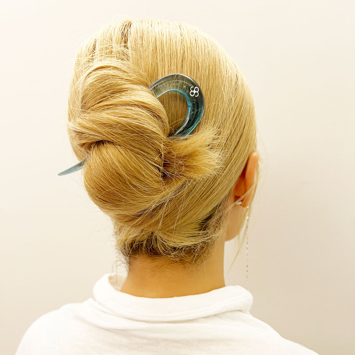 アクリリック スクリプト ヘアピン