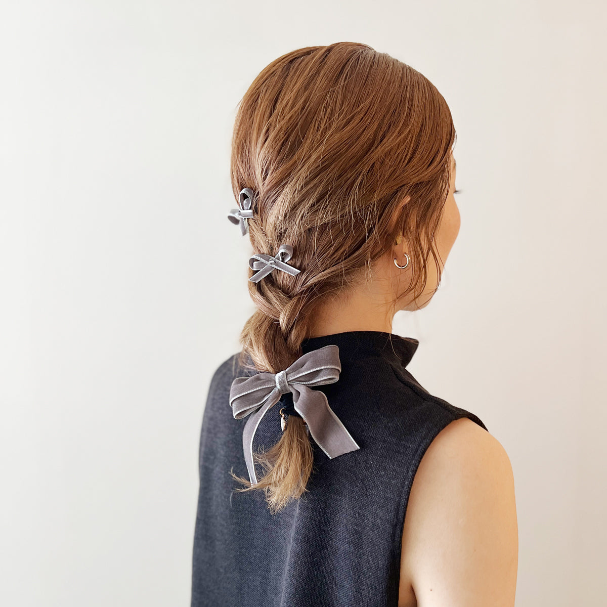 2024FW ベルベットボウ スナップクリップ セットオブ2 ベルベットボウ スナップクリップ セットオブ2 | THE HAIR BAR TOKYO