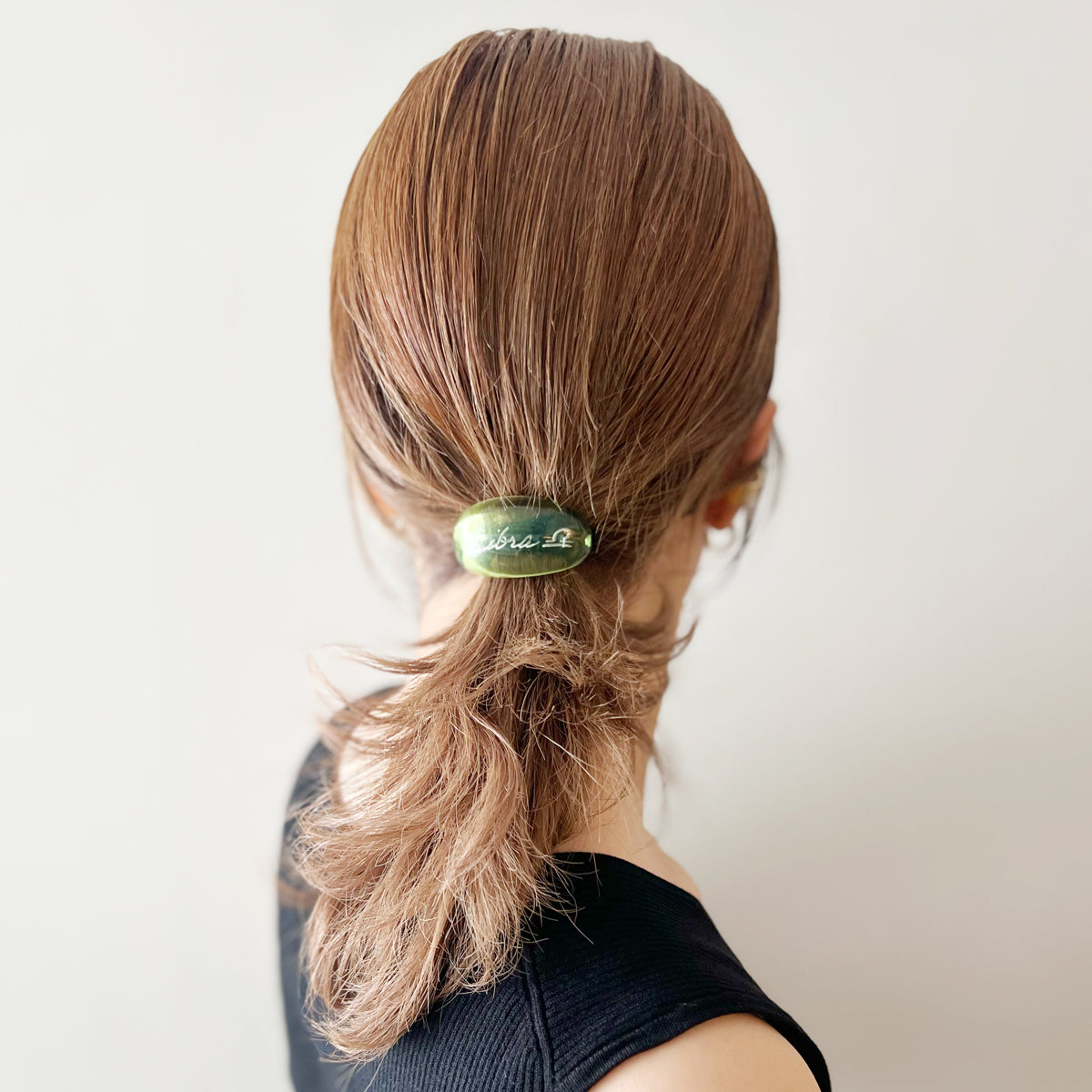 ルーサイト ゾディアック レター ポニー カフ | THE HAIR BAR TOKYO