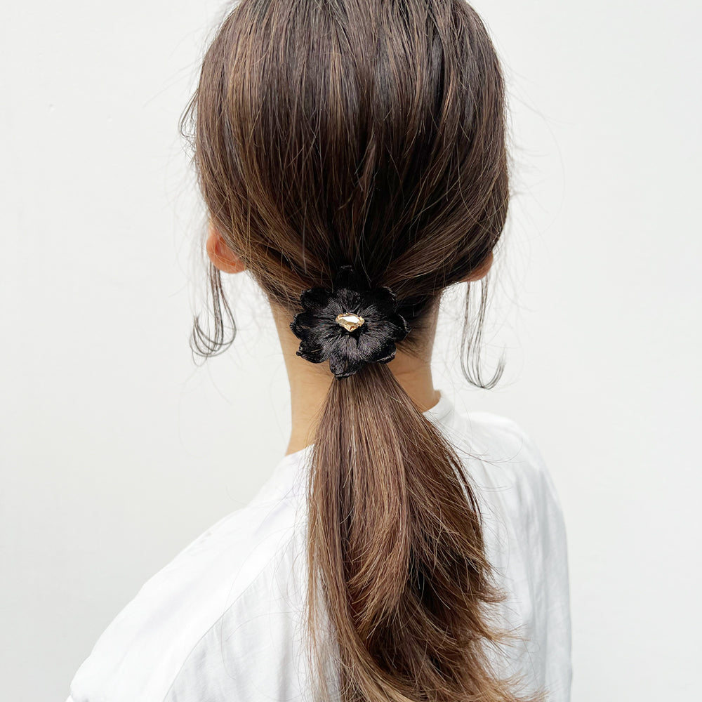 Mesh Crocus Pony/メッシュ クロッカス ポニー | THE HAIR BAR TOKYO