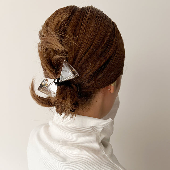 ピラミッド ポニー ウィズ アイコンスタッズ