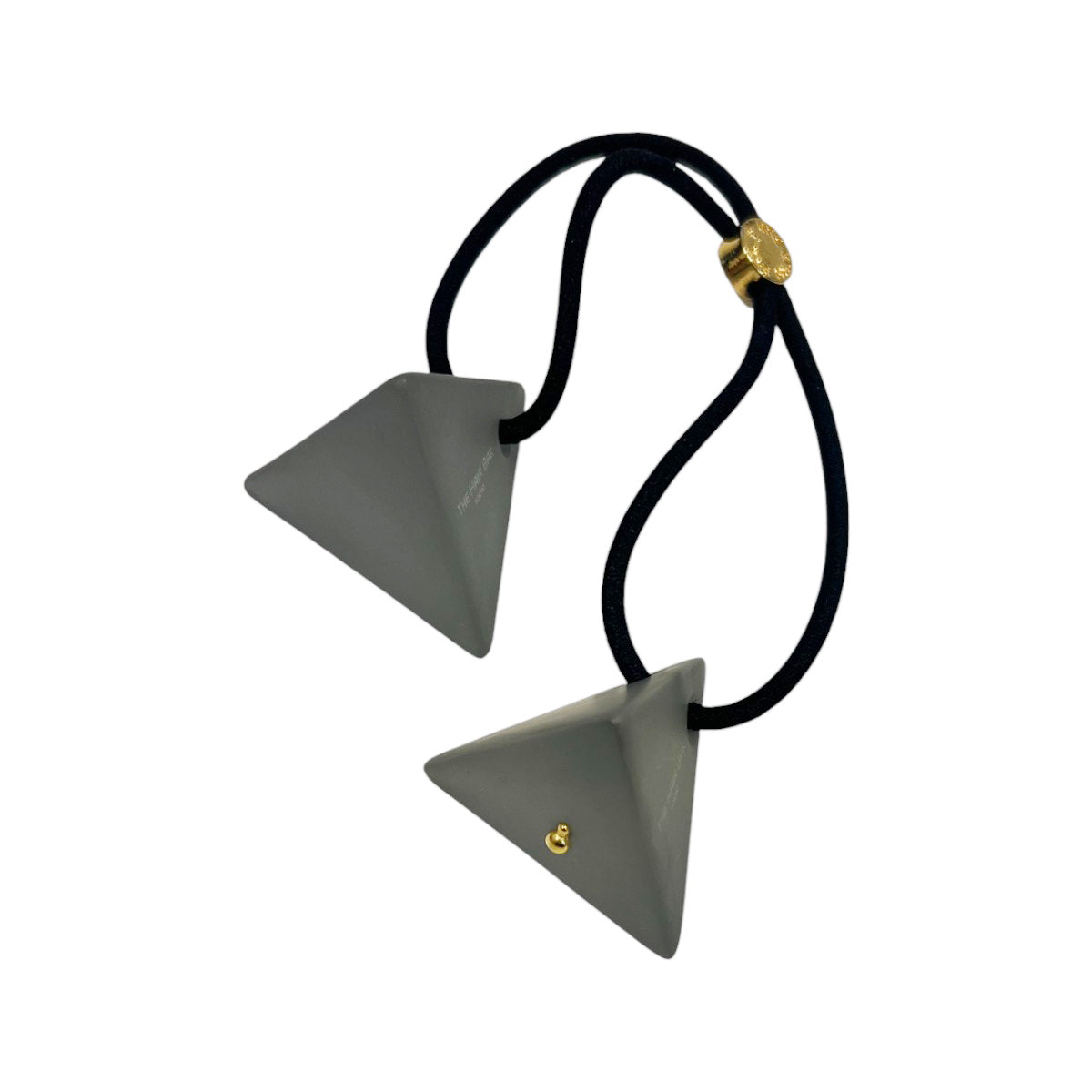 ピラミッド ポニー ウィズ アイコンスタッズ