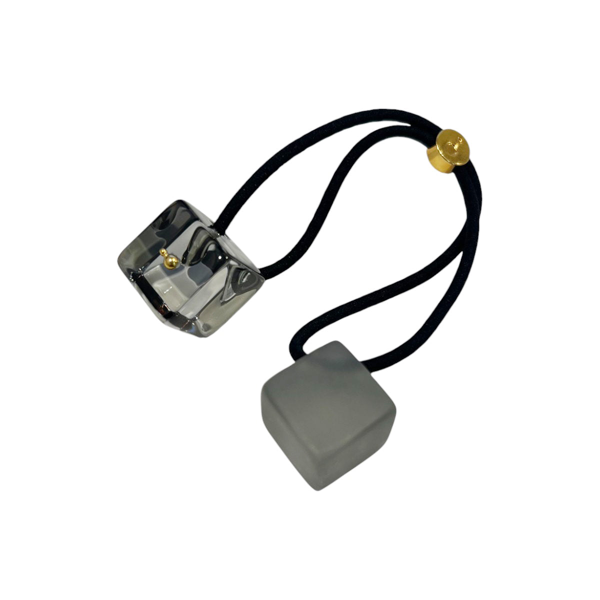 ダブル キューブ ポニー スモール ウィズ アイコン スタッズ