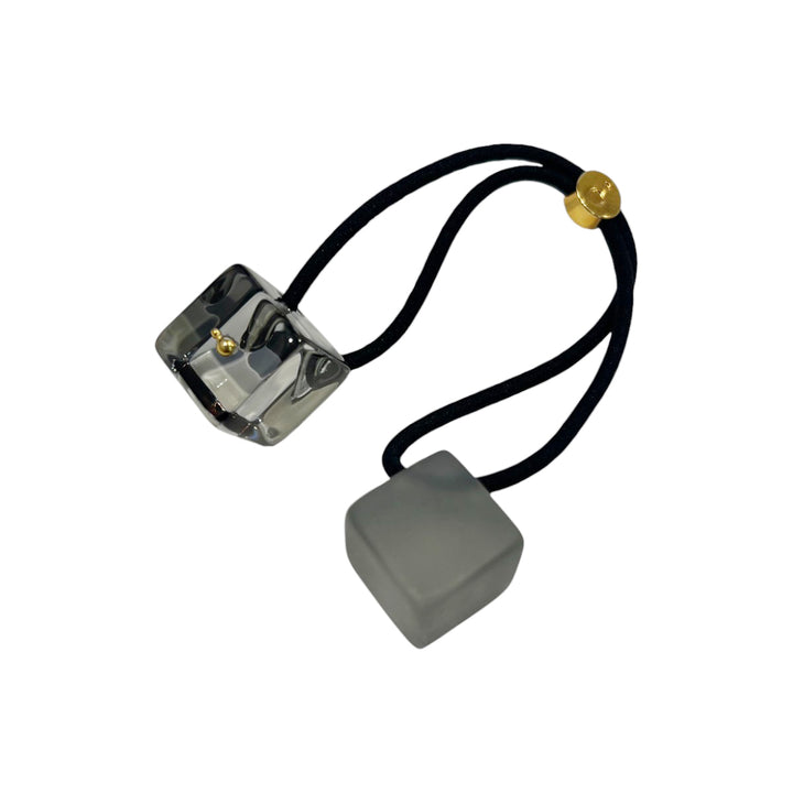 ダブル キューブ ポニー スモール ウィズ アイコン スタッズ