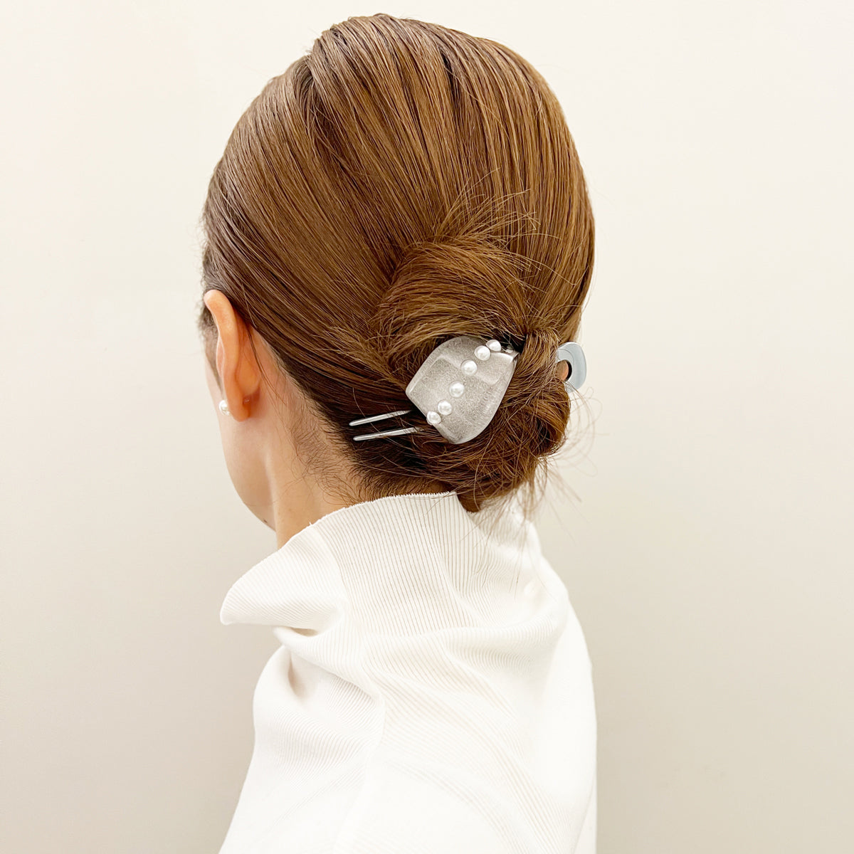 スムーズ ウエービー ポニー ウィズ パール