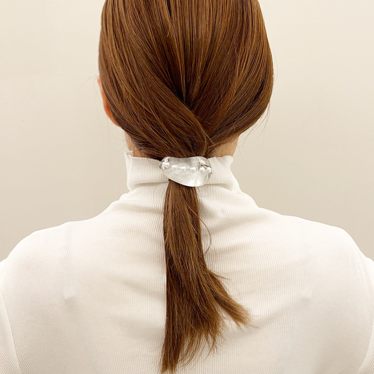スモール ティアドロップ ポニー ウィズ パール