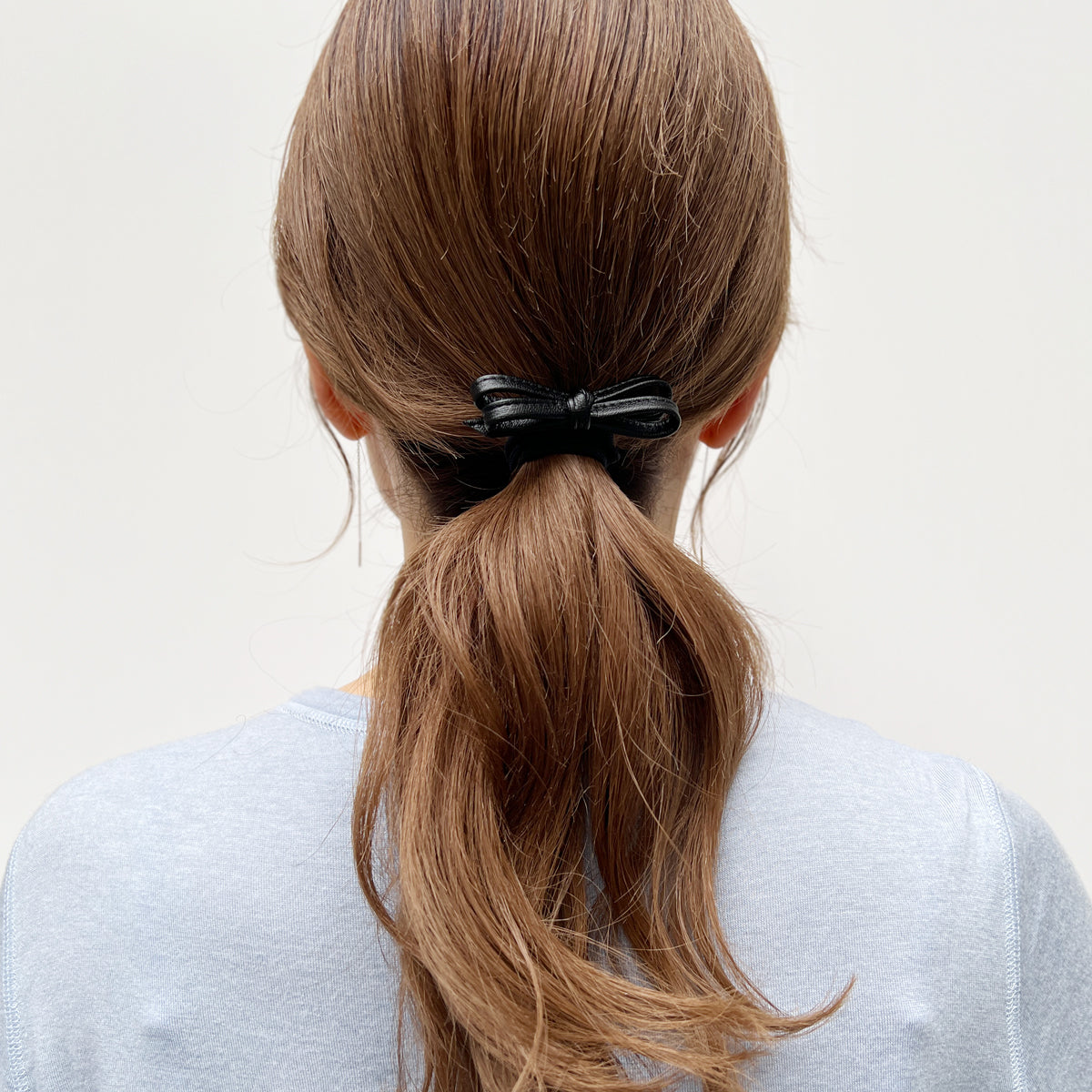 ヴィーガン レザー ボウ ポニー S