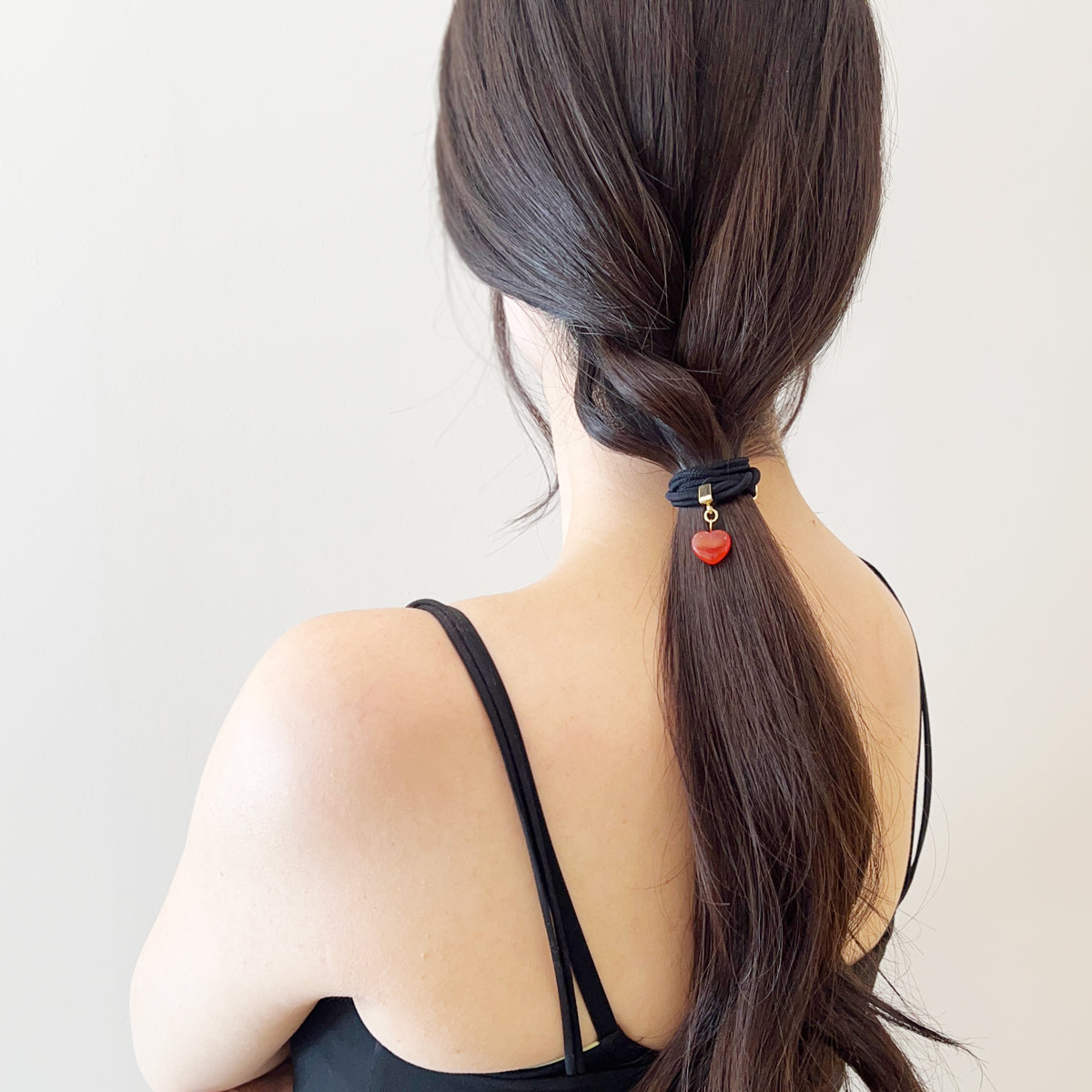 セミプレシャス ストーン ハート ポニー