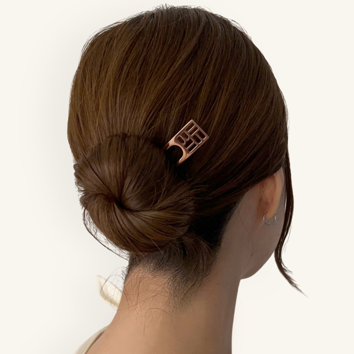 THBT メタル エンブレム ヘアピン ロング