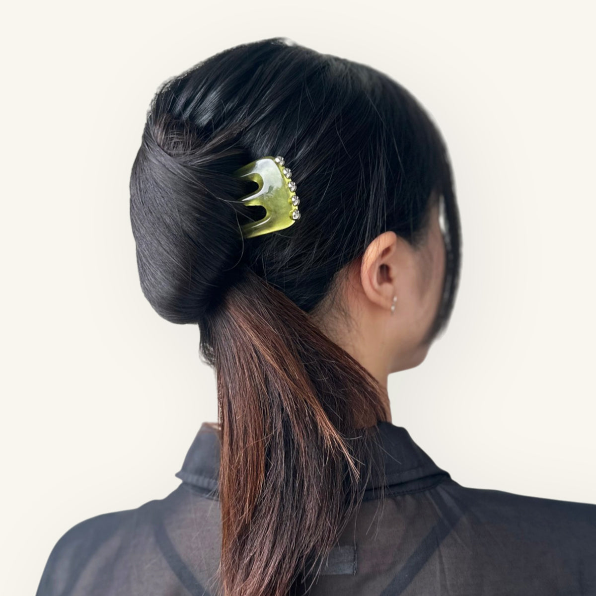 エム ヘアピン ウィズ メタル ボールズ