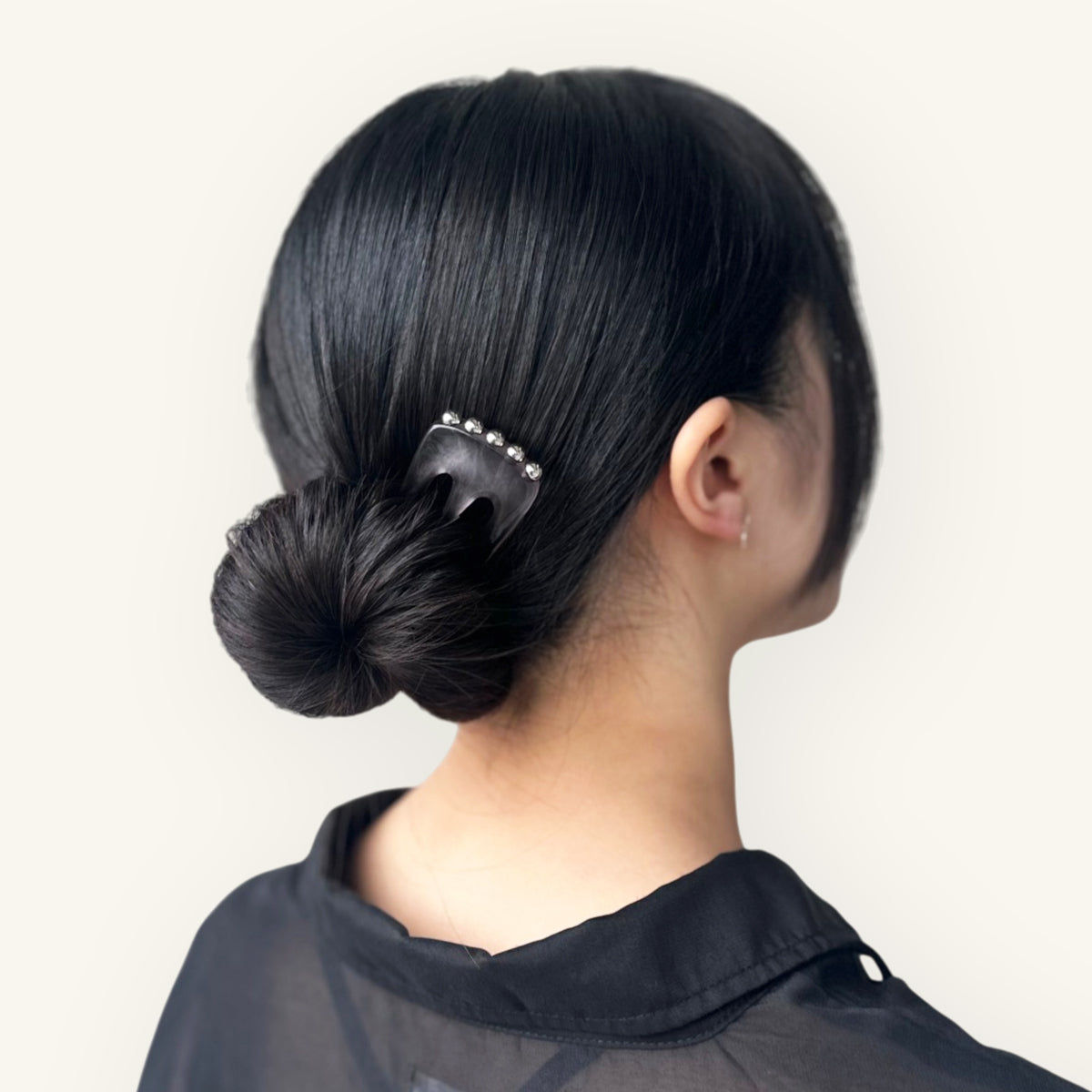 エム ヘアピン ウィズ メタル ボールズ