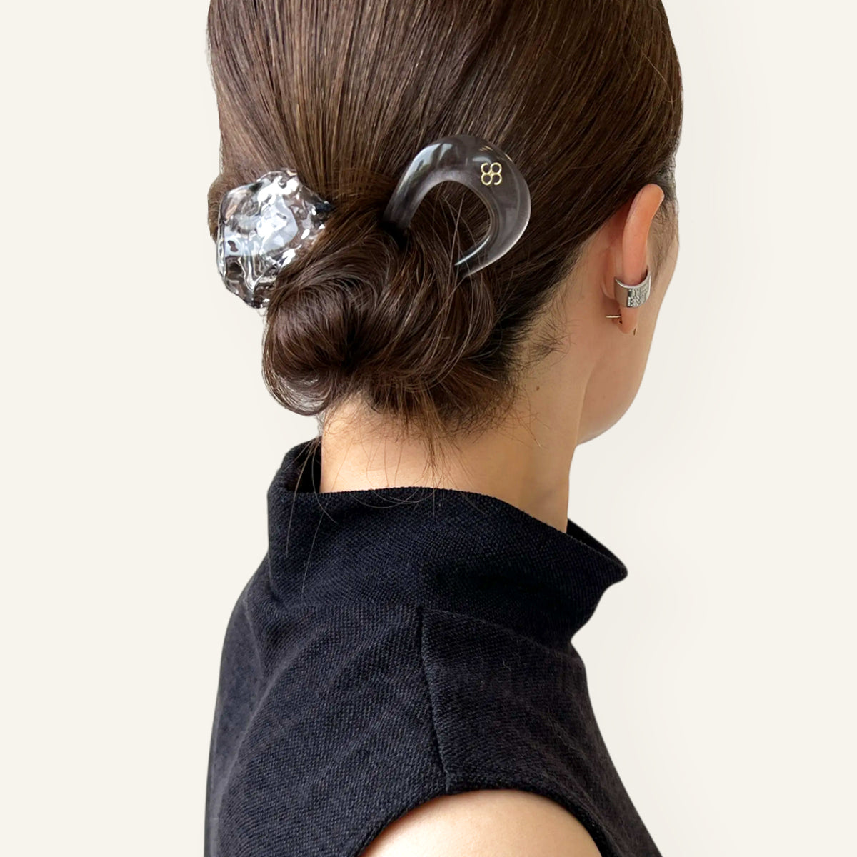 アクリリック ウエービー ヘアピン