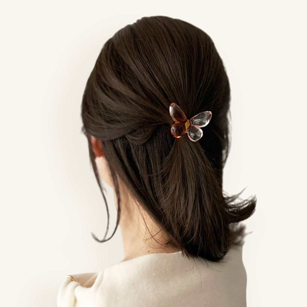 ルーサイト バタフライ ポニー | THE HAIR BAR TOKYO ルーサイト バタフライ ポニー | THE HAIR BAR TOKYO