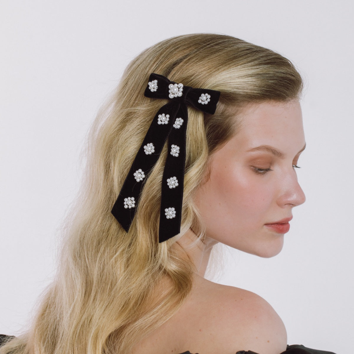 リネット ボウ バレッタ