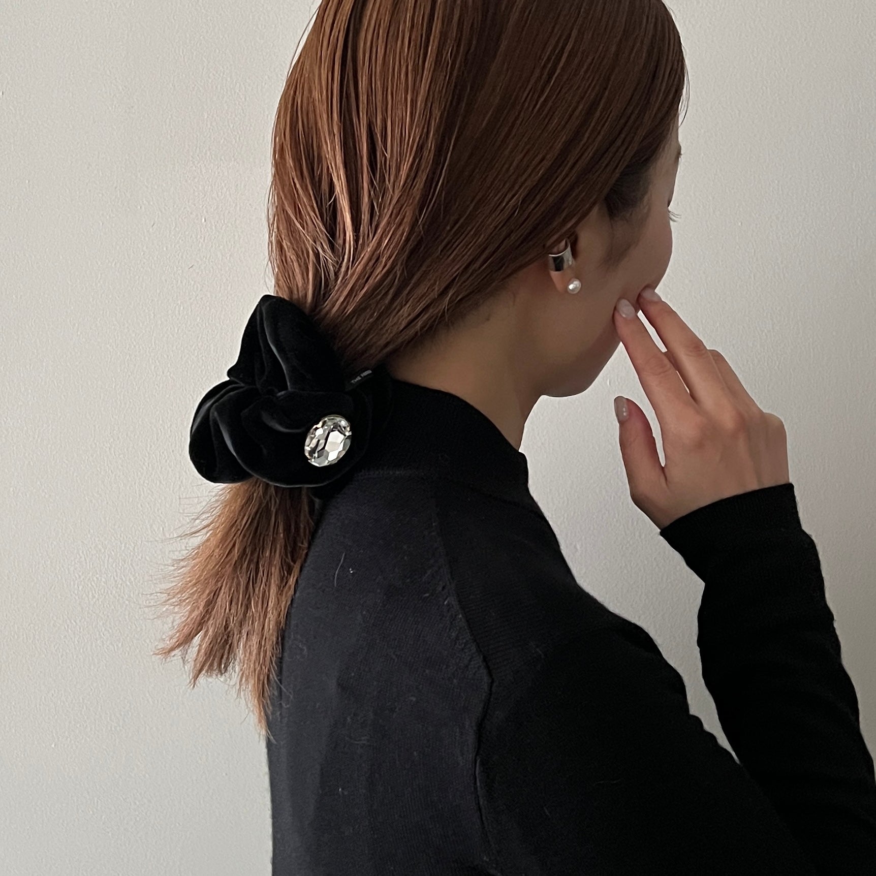 ベロア スクランチー ウィズ ロッククリスタル