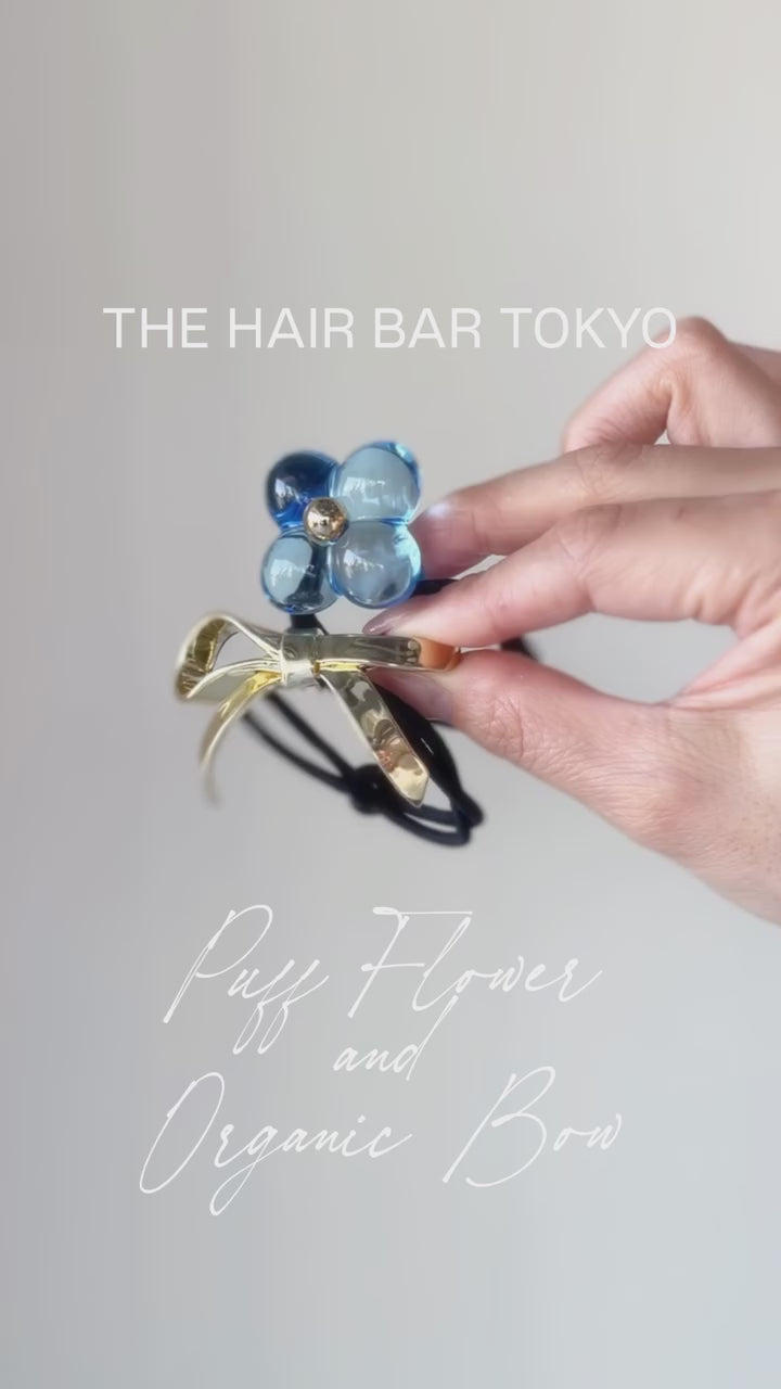 フラワー×ボウのミックスレイヤードスタイル。
ハーフアップこそ大人可愛いヘアアクセサリーでコーディネートを楽しんで。

THE HAIR BAR TOKYO
Lucite Puff flower pony
Metal Organic Bow pony

▶︎インスタプロフィールTOPよりオンラインストアをチェック

───────────────

#thehairbartokyo #thbt
#ヘアアクセサリー #ヘアアクセ
#ヘアアレンジ