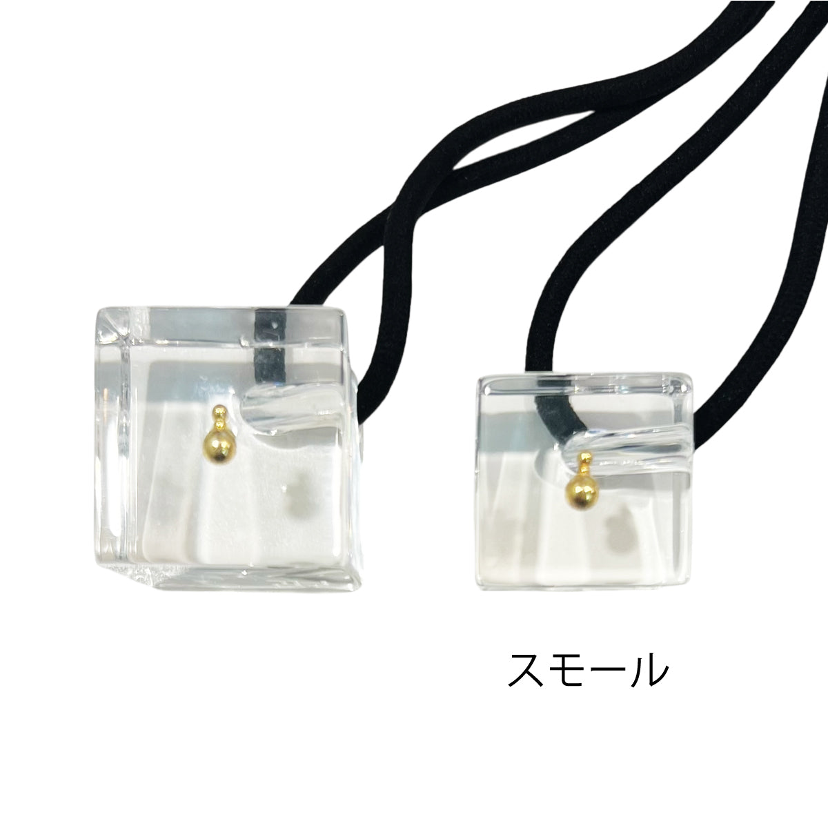 ダブル キューブ ポニー スモール ウィズ アイコン スタッズ